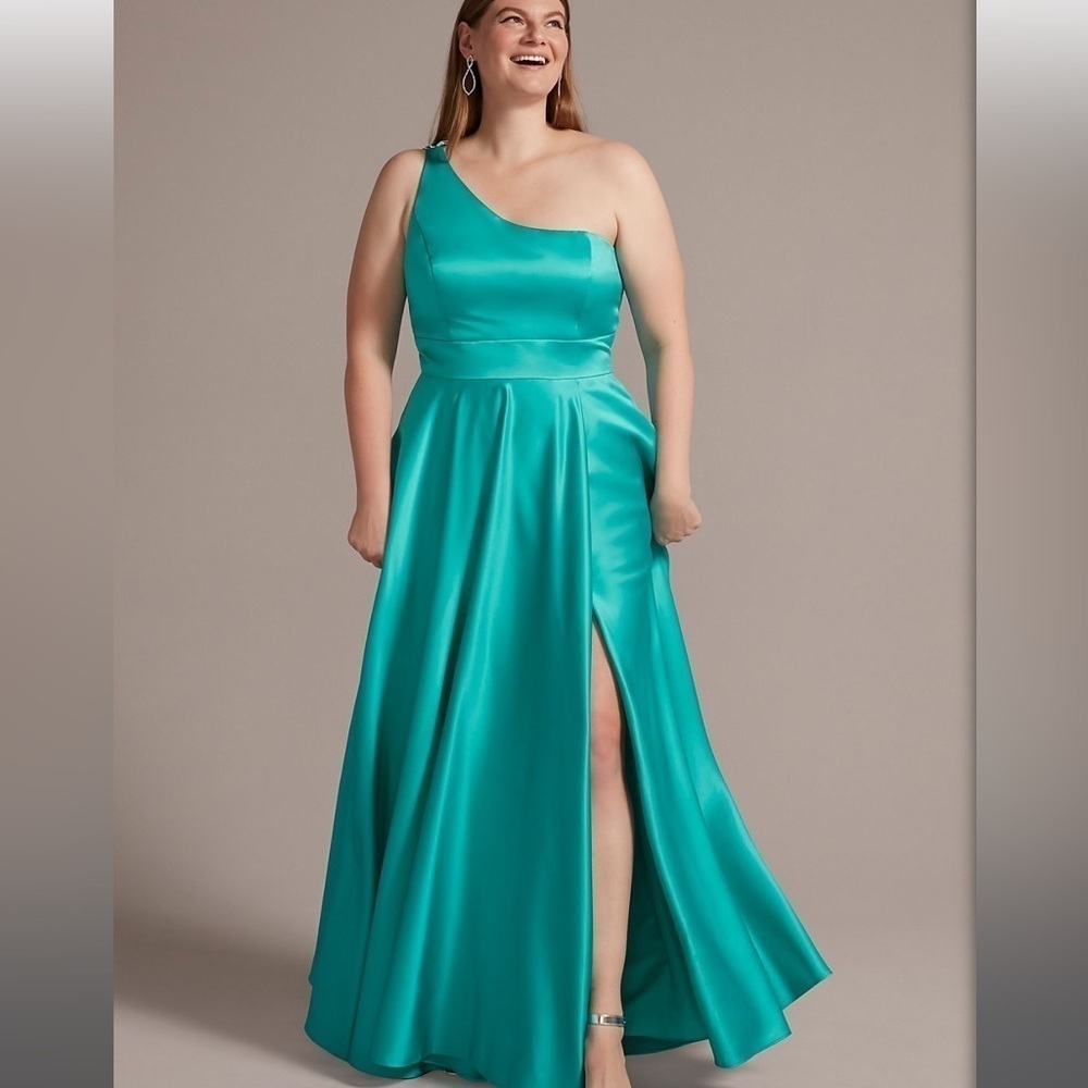 Jules & Cleo One-Shoulder Satin A-Line Maxi Dress - Picture 4 of 12